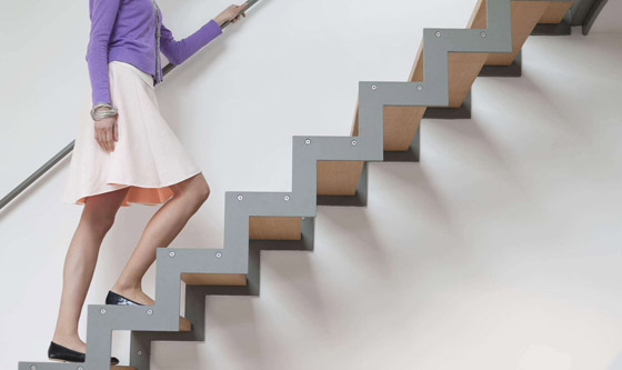 باختلاف أوزاننا.. لماذا نعاني من ضيق النفس عند صعود الدرج؟ صورة رقم 1