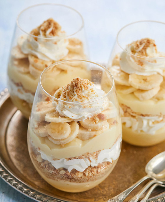 تريدون مكونات صحية؟ إليكم طريقة تحضير بودينغ الموز بالبسكويت صورة رقم 4