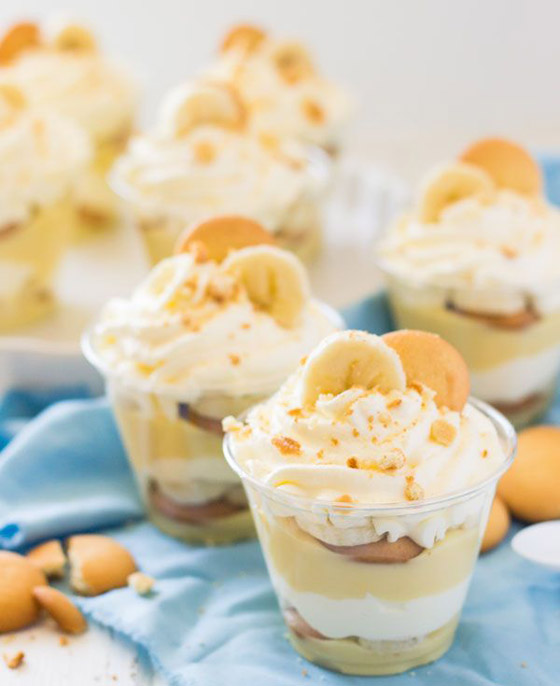 تريدون مكونات صحية؟ إليكم طريقة تحضير بودينغ الموز بالبسكويت صورة رقم 6