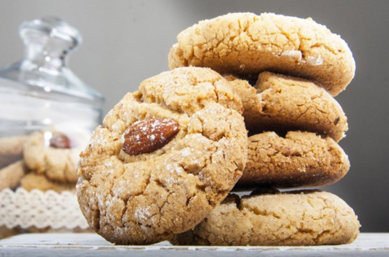 إليكم طريقة تحضير بسكويت اللوز الشهي والصحي صورة رقم 1 إليكم طريقة تحضير بسكويت اللوز الشهي والصحي صورة رقم 1