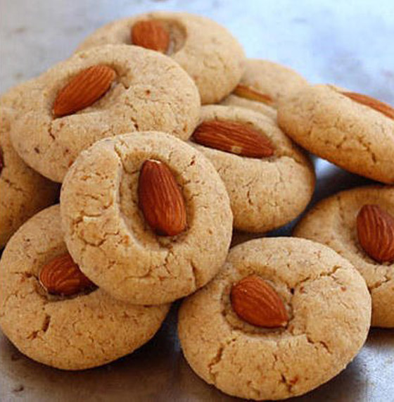 إليكم طريقة تحضير بسكويت اللوز الشهي والصحي صورة رقم 7 إليكم طريقة تحضير بسكويت اللوز الشهي والصحي صورة رقم 7