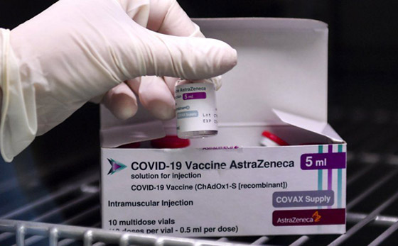 وفاة 7 أشخاص بعد تلقيهم لقاح أسترازينيكا، وعشرات يصابون بتجلط دموي! صورة رقم 4