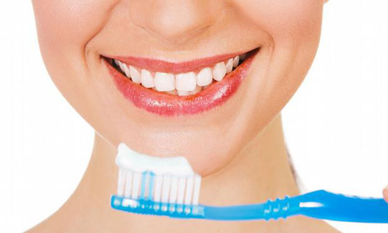 تخشون العيادات بسبب كورونا؟ إليكم طرق بسيطة للعناية بأسنانكم صورة رقم 4