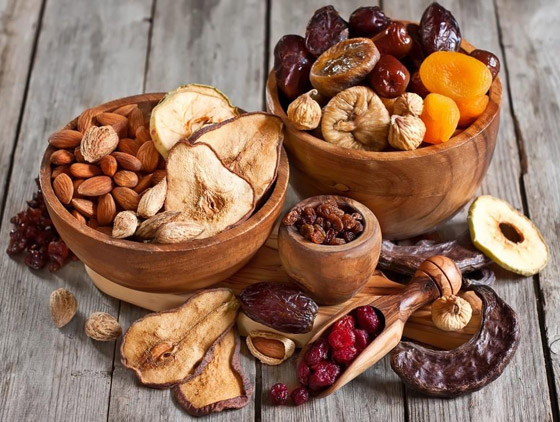تعرفوا على فوائد وأضرار الفواكه المجففة في رمضان صورة رقم 1