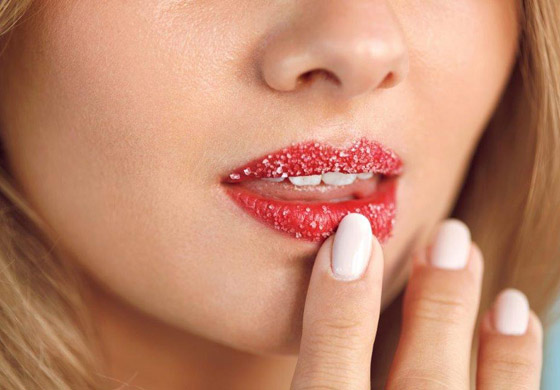 إليكم وصفة مقشر للشفايف مذهلة في رمضان، ما أسباب جفاف الشفاه؟ صورة رقم 5