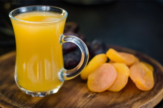 منها التمر مع الحليب والعرقسوس.. إليكم فوائد مشروبات الإفطار الرمضانية صورة رقم 2