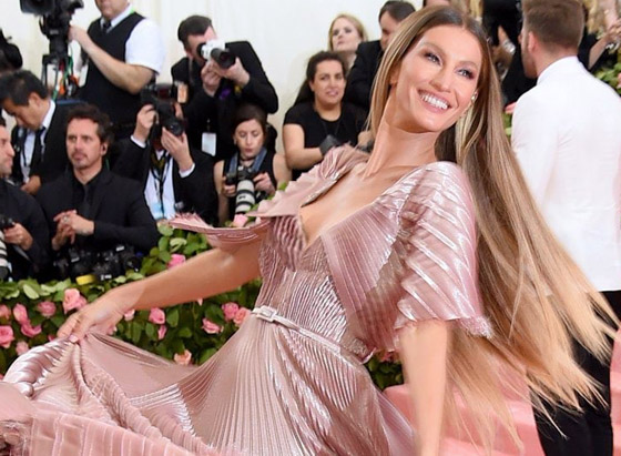 بالصور: تعرفوا إلى عارضات أزياء أصبحن مشهورات بمحض الصدفة صورة رقم 2