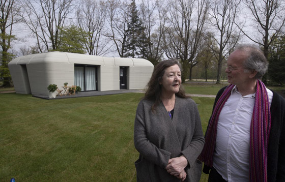 فيديو وصور: زوجان ينتقلان لأول منزل مطبوع ثلاثي الأبعاد بالكامل صورة رقم 10