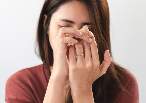 تشعر بالوخز والحرارة بأطرافك؟ إليك الأسباب الصحية لسخونة اليدين والقدمين صورة رقم 6