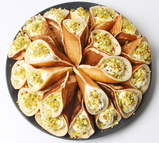 إليكم طريقة تحضير قطايف عصافيري بالقشطة الشهية والمميزة صورة رقم 1