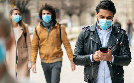 الصحة العالمية تدعو المطعّمين ضد فيروس كورونا للالتزام بالكمامات صورة رقم 1