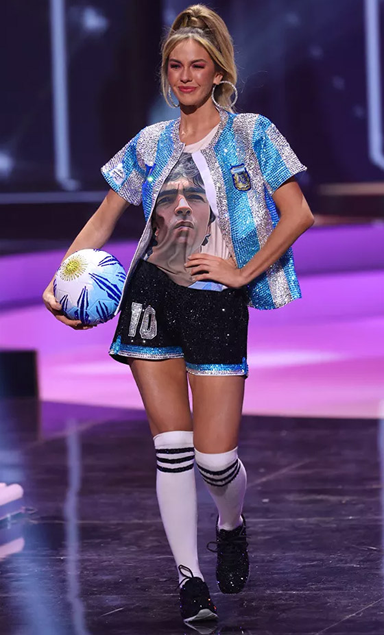 صور: أبهر وأجمل الأزياء الوطنية في مسابقة ملكة جمال الكون 2021 صورة رقم 3