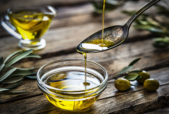 فوائد ومخاطر زيت الزيتون: ماذا تعرف عنه؟ صورة رقم 2