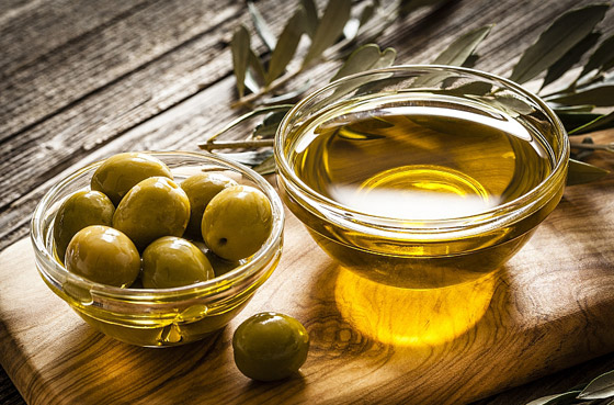 فوائد ومخاطر زيت الزيتون: ماذا تعرف عنه؟ صورة رقم 4