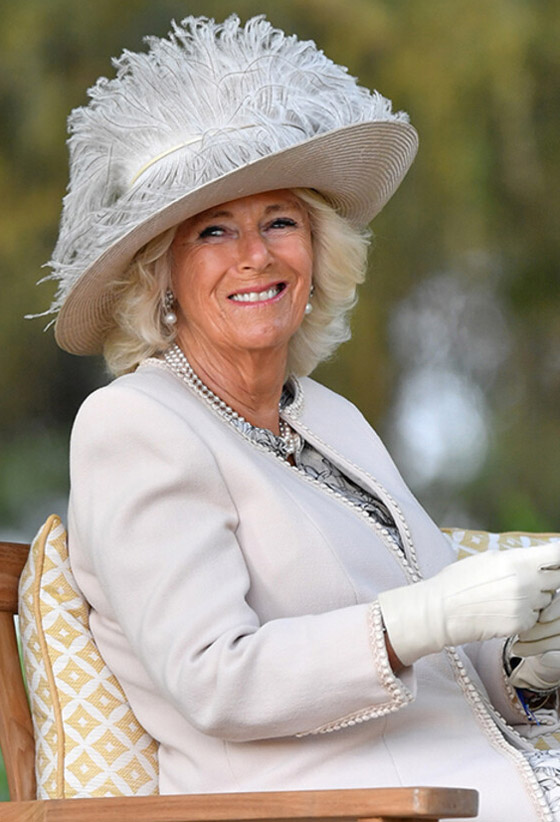 إفطار الملكة والأميرات: إليزابيث تبدأ بالشاي والبسكويت وكيت ميدلتون تحب الشوفان صورة رقم 4