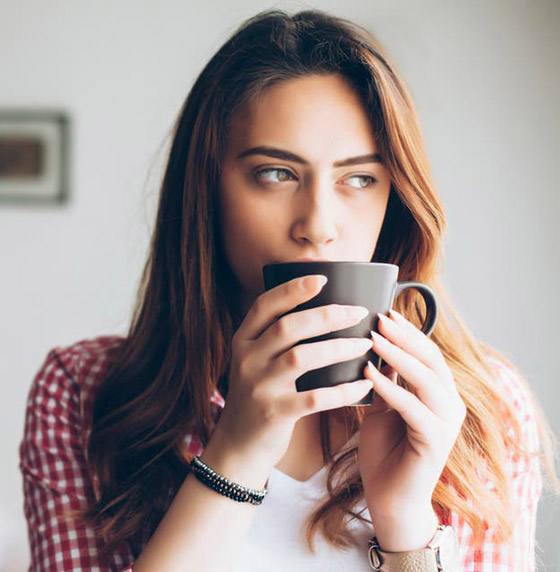 خفقان وحرقة.. احذروا هذه المشروبات على معدة فارغة! صورة رقم 1