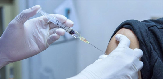 لماذا تعاني من ألم في الذراع بعد تلقي لقاح كورونا؟ صورة رقم 2