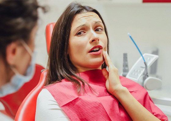 قد تدل على مشكلة صحية خطيرة.. ما أسباب حساسية اللثة وطرق علاجها؟ صورة رقم 6 قد تدل على مشكلة صحية خطيرة.. ما أسباب حساسية اللثة وطرق علاجها؟ صورة رقم 6