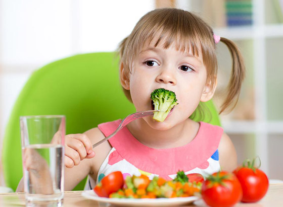 كيف تشجعين طفلك على تناول المزيد من الخضراوات؟ صورة رقم 3