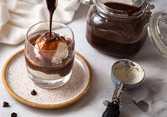 إليكم طريقة عمل صوص الشوكولاتة اللميزة بـ5 وصفات لذيذة صورة رقم 6 إليكم طريقة عمل صوص الشوكولاتة اللميزة بـ5 وصفات لذيذة صورة رقم 6