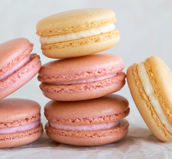 إليكم طريقة تحضير الماكرون اللذيذ بطريقة سهلة جدا صورة رقم 3