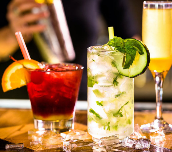 لتجنب الشعور بالثقل ومشكلات الهضم.. إليكم 5 مشروبات للمعدة الفارغة صورة رقم 2 لتجنب الشعور بالثقل ومشكلات الهضم.. إليكم 5 مشروبات للمعدة الفارغة صورة رقم 2