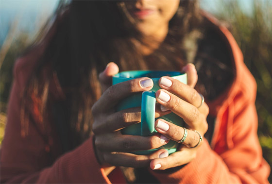 لتجنب الشعور بالثقل ومشكلات الهضم.. إليكم 5 مشروبات للمعدة الفارغة صورة رقم 6 لتجنب الشعور بالثقل ومشكلات الهضم.. إليكم 5 مشروبات للمعدة الفارغة صورة رقم 6