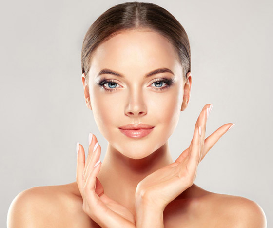 منها تعطير الشعر.. تعرفوا إلى أخطاء فادحة شهيرة تهدد جمال المرأة صورة رقم 3 منها تعطير الشعر.. تعرفوا إلى أخطاء فادحة شهيرة تهدد جمال المرأة صورة رقم 3