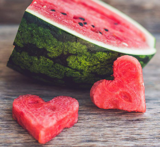 طبيبة روسية تكشف أنسب وقت لتناول البطيخ.. وتحذر هؤلاء من تناوله! هل أنت منهم؟ صورة رقم 3
