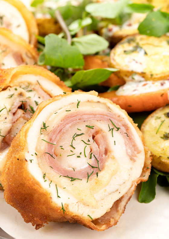 إليكم طريقة تحضير الكوردون بلو الفاخرة اللذيذة.. وأسرار نجاح الوصفة صورة رقم 3