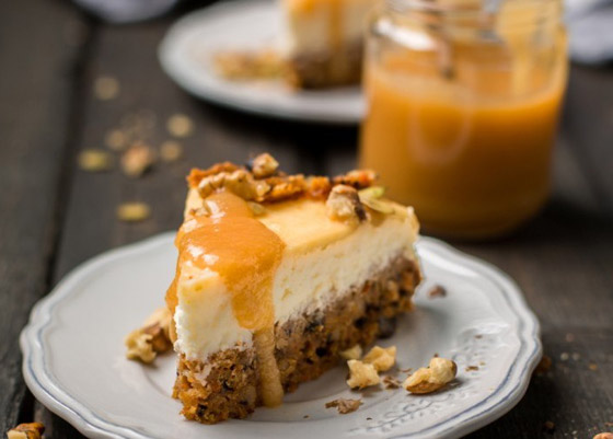 إليكم طريقة تحضير تشيز كيك التمر والجوز اللذيذ والمميز صورة رقم 1 إليكم طريقة تحضير تشيز كيك التمر والجوز اللذيذ والمميز صورة رقم 1