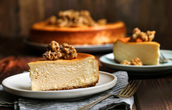 إليكم طريقة تحضير تشيز كيك التمر والجوز اللذيذ والمميز صورة رقم 3 إليكم طريقة تحضير تشيز كيك التمر والجوز اللذيذ والمميز صورة رقم 3