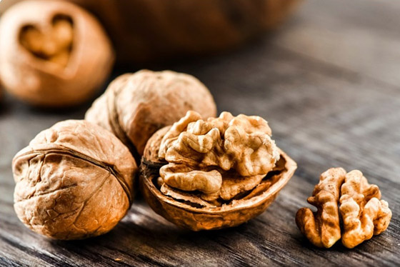 مثل السحر.. هذا ما يحدث عند تناول نصف كوب من الجوز يوميا صورة رقم 5