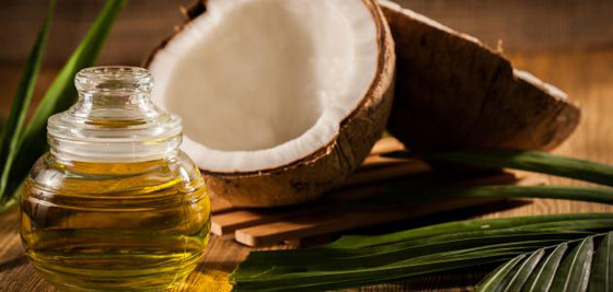 زيت جوز الهند يحارب القشرة ويحمي من تقصف وتساقط الشعر صورة رقم 6