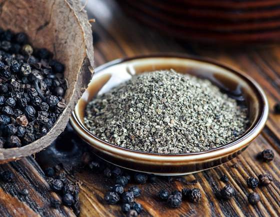 إليكم بدائل لذيذة وصحية تغنيكم عن استخدام الملح 