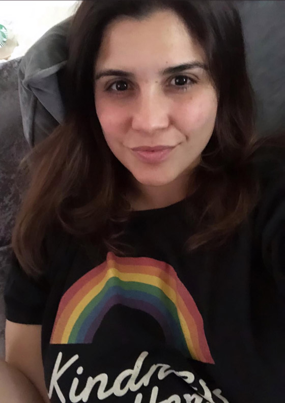 صور: بريطانية تنافس على لقب ملكة جمال دون استخدام مساحيق تجميل صورة رقم 12