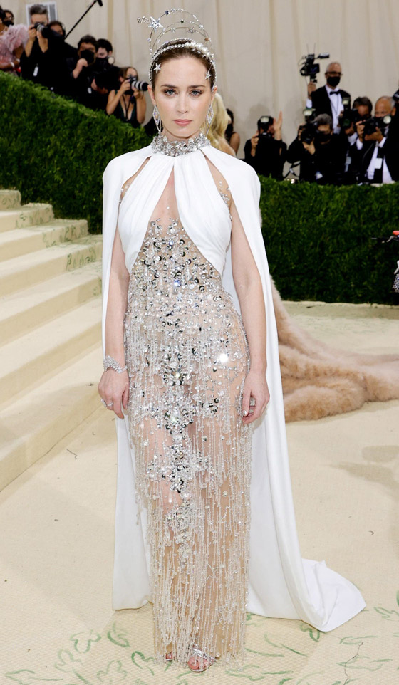 بالصور: 13 إطلالة مذهلة يصعب نسيانها لنجمات 