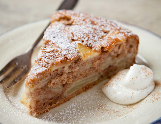 إليكم طريقة تحضير كعكة التفاح الشهية والخفيفة للرجيم صورة رقم 6