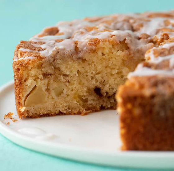 إليكم طريقة تحضير كعكة التفاح الشهية والخفيفة للرجيم صورة رقم 7