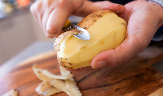 منها البطاطس والبصل.. فوائد لا تحصى لقشور هذه الفواكه والخضراوات صورة رقم 7