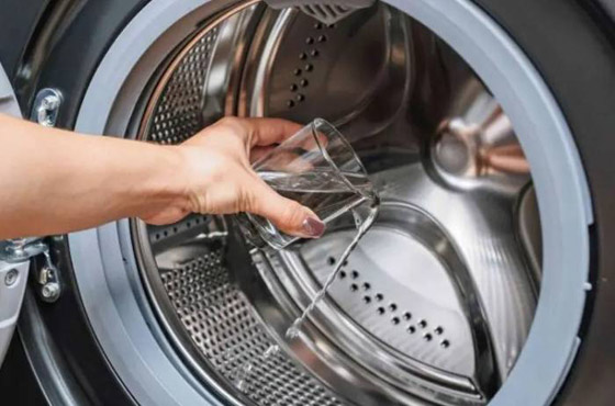 حيلة بسيطة للتخلص من الروائح الكريهة في الغسالة صورة رقم 3