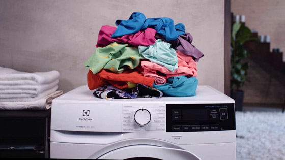 حيلة بسيطة للتخلص من الروائح الكريهة في الغسالة صورة رقم 6