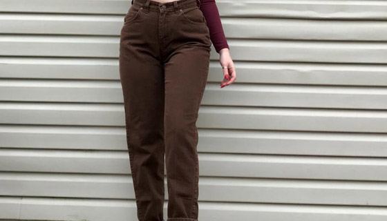 الجينز يكتسي باللون البني هذا الخريف صورة رقم 7