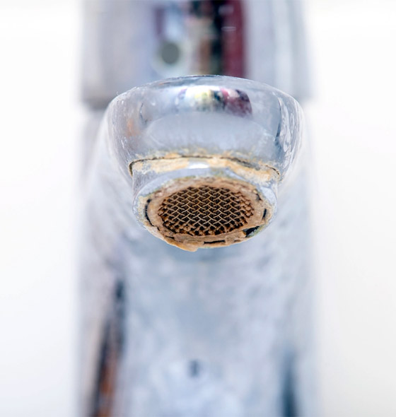 إليكم طرق منزلية فعالة لإزالة الصدأ عن الأسطح والأواني والأقمشة صورة رقم 5 إليكم طرق منزلية فعالة لإزالة الصدأ عن الأسطح والأواني والأقمشة صورة رقم 5