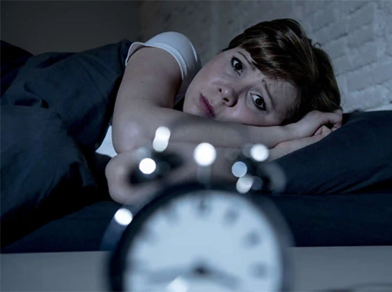 تتهافت الأفكار بمجرد الاستلقاء في السرير.. حيل بسيطة للنوم بشكل أسرع صورة رقم 4 تتهافت الأفكار بمجرد الاستلقاء في السرير.. حيل بسيطة للنوم بشكل أسرع صورة رقم 4