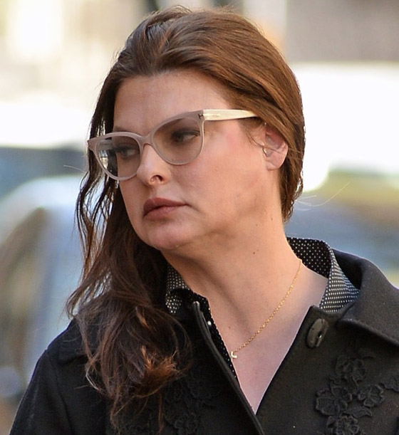 هكذا ظهرت عارضة أزياء شهيرة بـ هكذا ظهرت عارضة أزياء شهيرة بـ