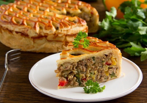 إليكم طريقة تحضير فطيرة البف باللحم والخضار الشهية صورة رقم 1