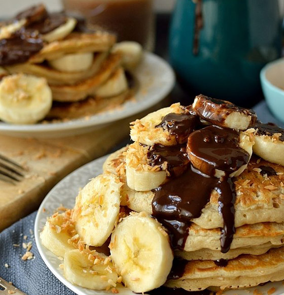 إليكم وصفة مميزة لتحضير بان كيك الموز والشوكولاتة اللذيذ والصحي صورة رقم 10