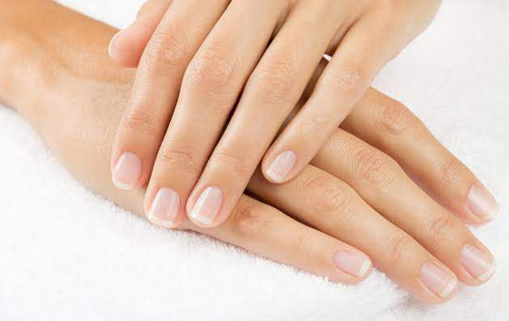 إليكم 7 خلطات منزلية لتطويل الأظافر وتقويتها وتبييضها صورة رقم 9