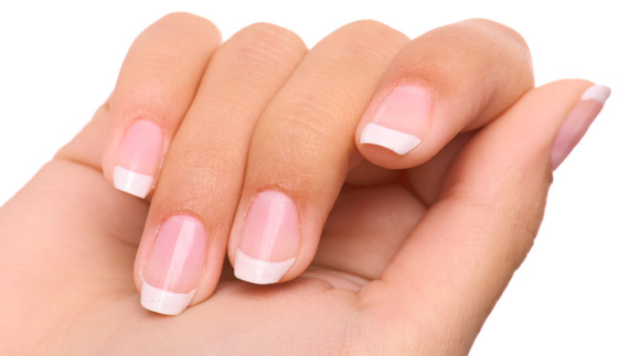 إليكم 7 خلطات منزلية لتطويل الأظافر وتقويتها وتبييضها صورة رقم 14